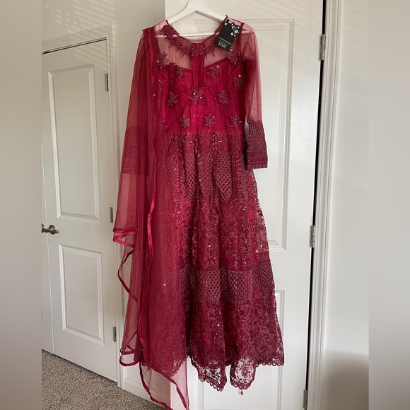 Deep Red Anarkali Style Lehenga S/M, Lashkaraa traditional indian wear - Picture 1 of 5